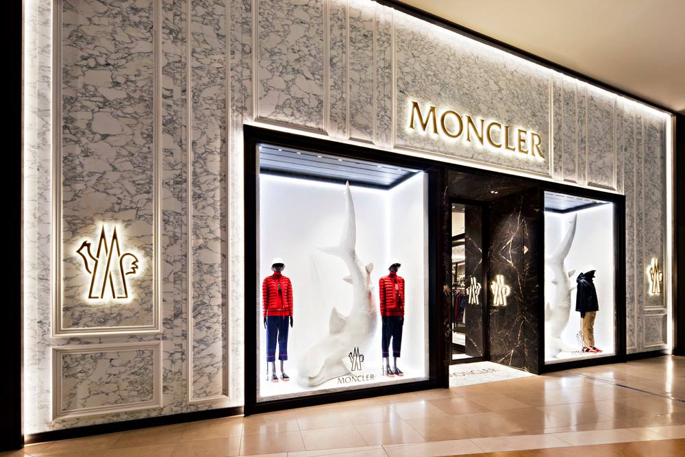 法國羽絨衣之王Moncler旋風持續席捲全球_執行長：展店計畫是攸關品牌未來的關鍵4.jpg