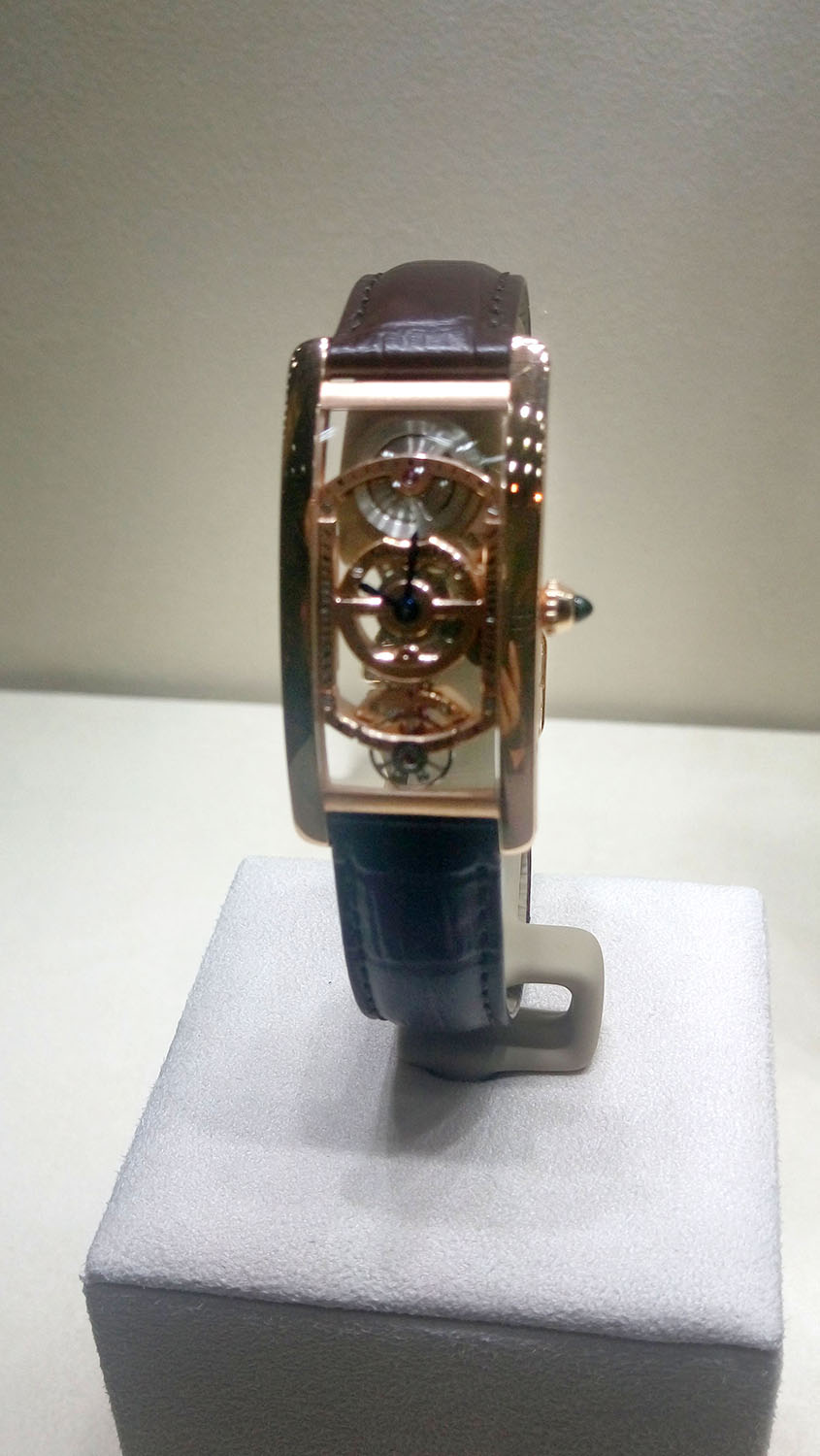 卡地亞《珍稀‧時刻》腕錶展_逾百件鐘錶盡覽極致製錶工藝10.jpg