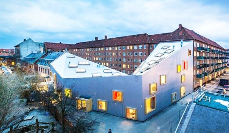 建築師獻給孩子們的禮物－丹麥建築團隊打造超夢幻兒童活動中心_(1).jpg