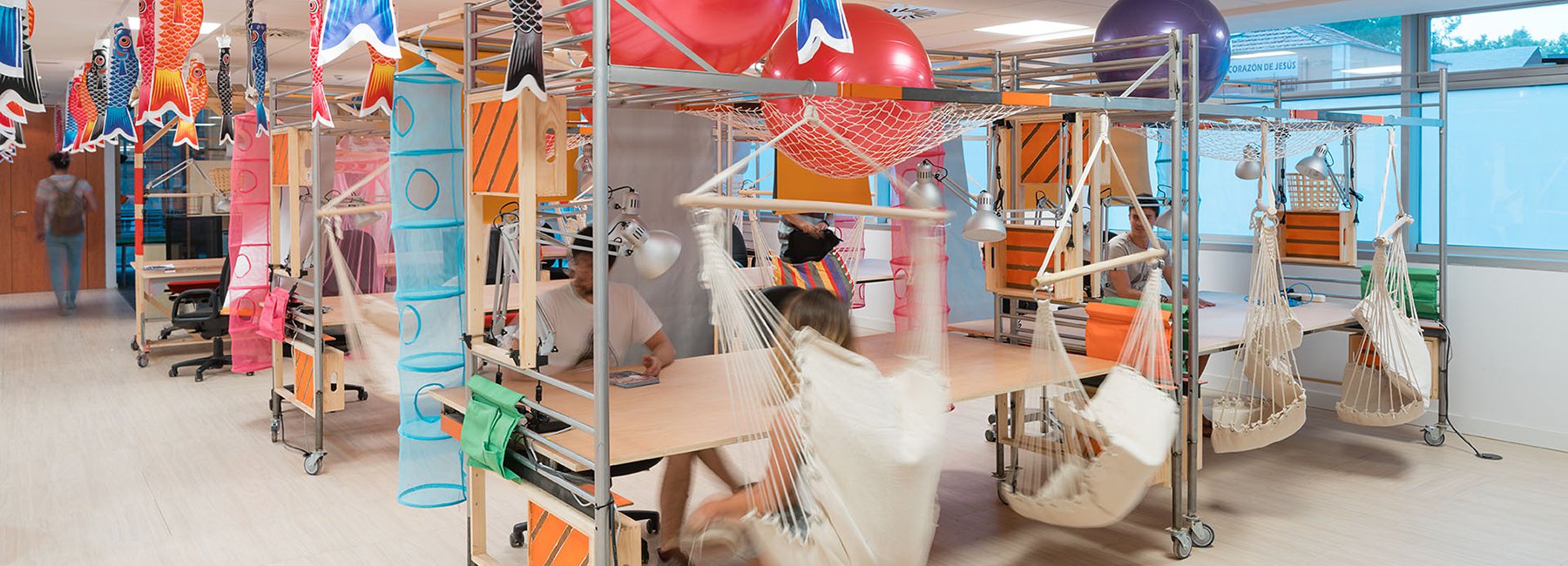共同工作室就是大人的遊樂場！以IKEA全家具改造最好玩辦公室！_(2).jpg