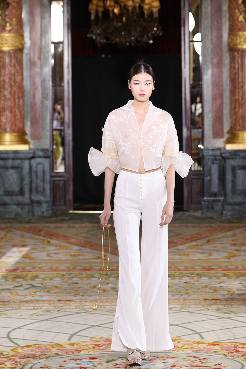 《紅樓夢》的時尚新詮釋！中國服裝設計師蘭玉Lanyu打造十二金釵「閨秀」新貌8.jpg