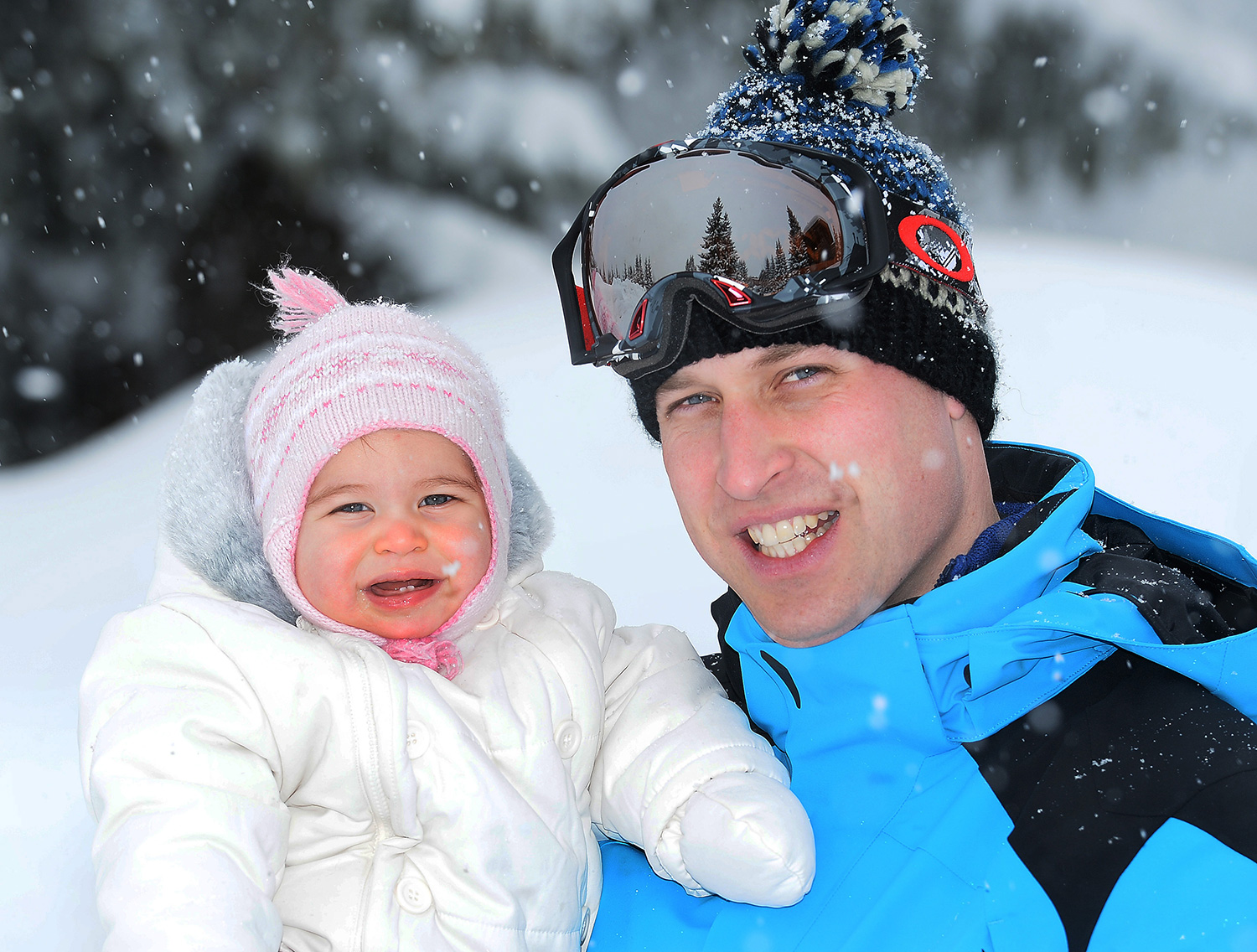 威廉凱特法國阿爾卑斯度假_夏綠蒂小公主、喬治王子玩雪初體驗2.jpg