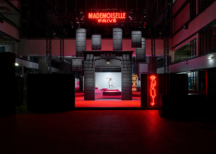 香奈兒女士與老佛爺的跨時代對話_《Mademoiselle_Privé》香港展出Chanel的革新與創意(13).jpg