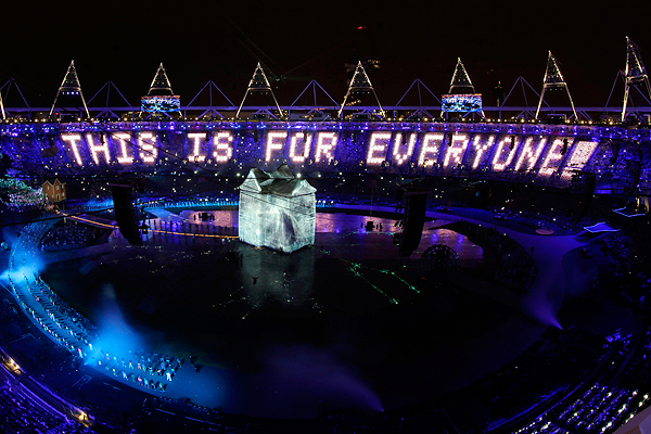 2012倫敦奧運投影藝術。圖取自triplewidemedia。.jpg