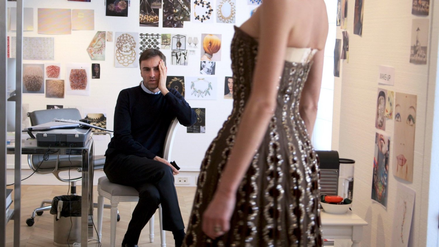 前任Dior創意總監Raf_Simons：「我不想做未經思考的服裝系列」5.jpg