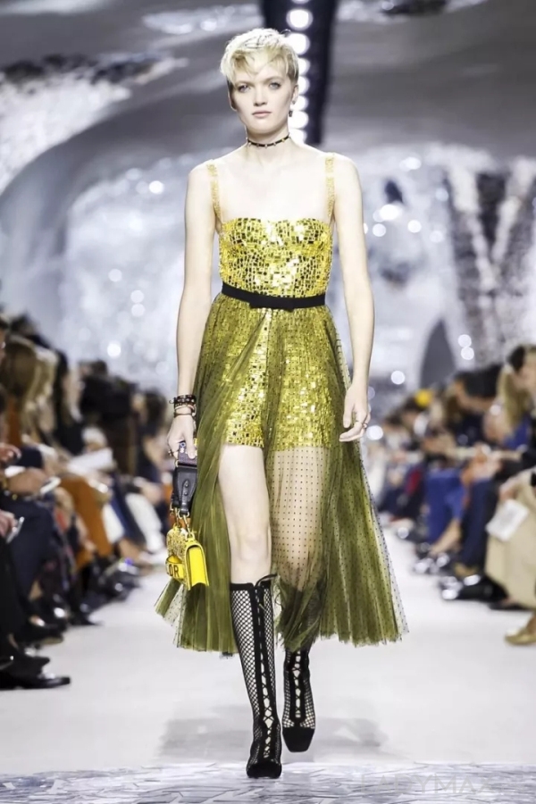 徹底年輕化Dior時裝今年將首次進入20億歐元俱樂部(5).jpg