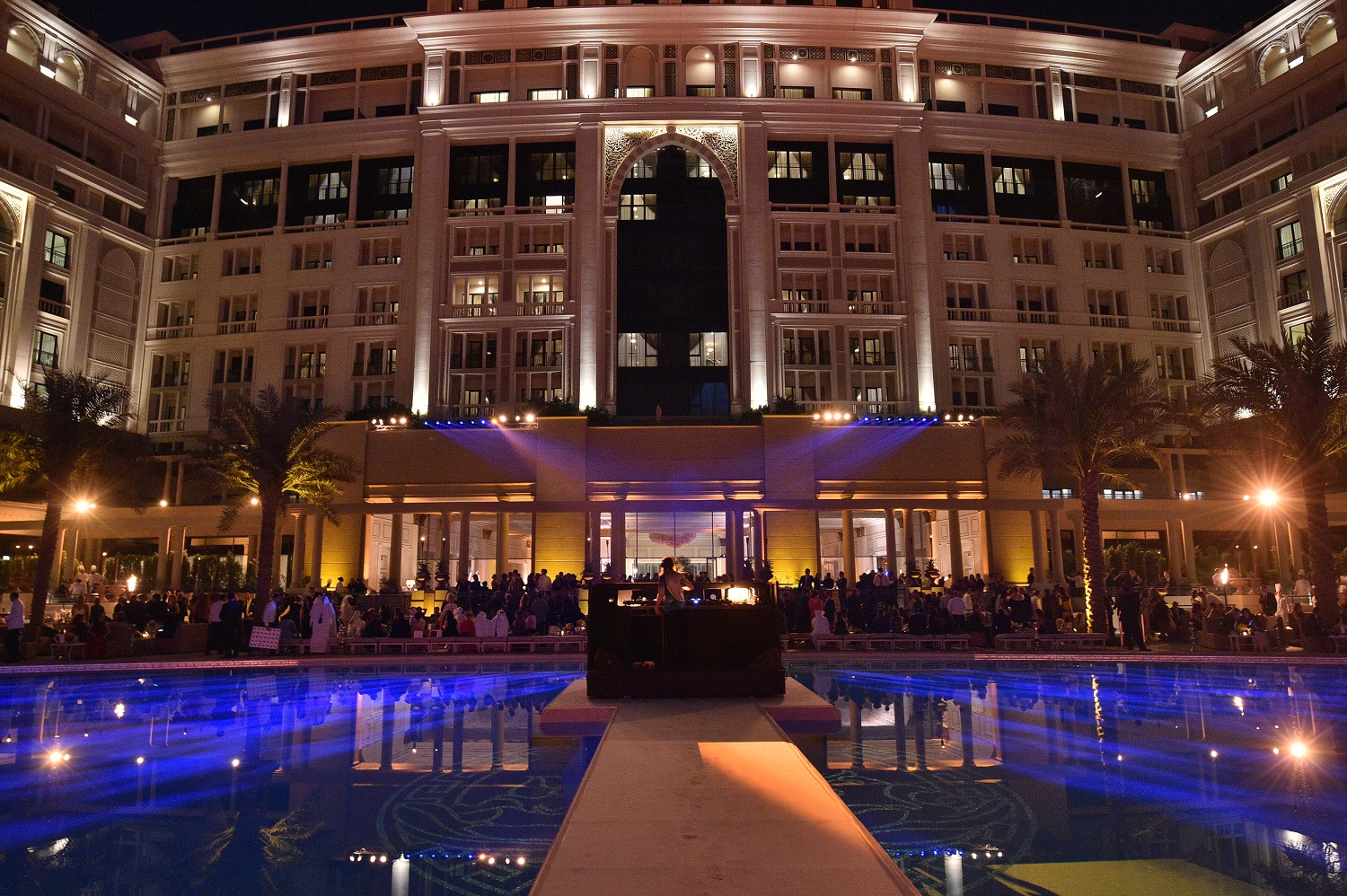 Versace進軍杜拜_高級訂製服登上奢華酒店Palazzo_Versace_Dubai開幕派對_(9).JPG