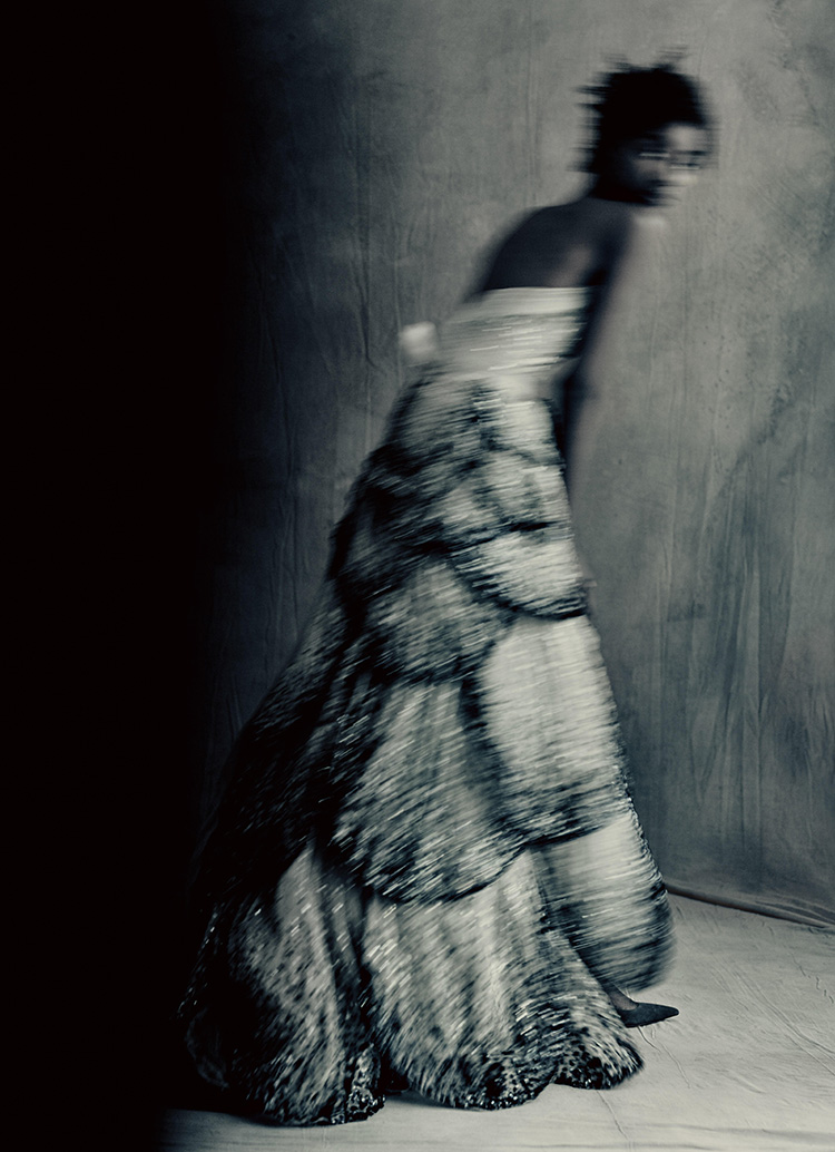 「攝影不是再現，而是啟示。」《Dior_Images_Paolo_Roversi》以鏡頭描述的時尚故事(2).jpg