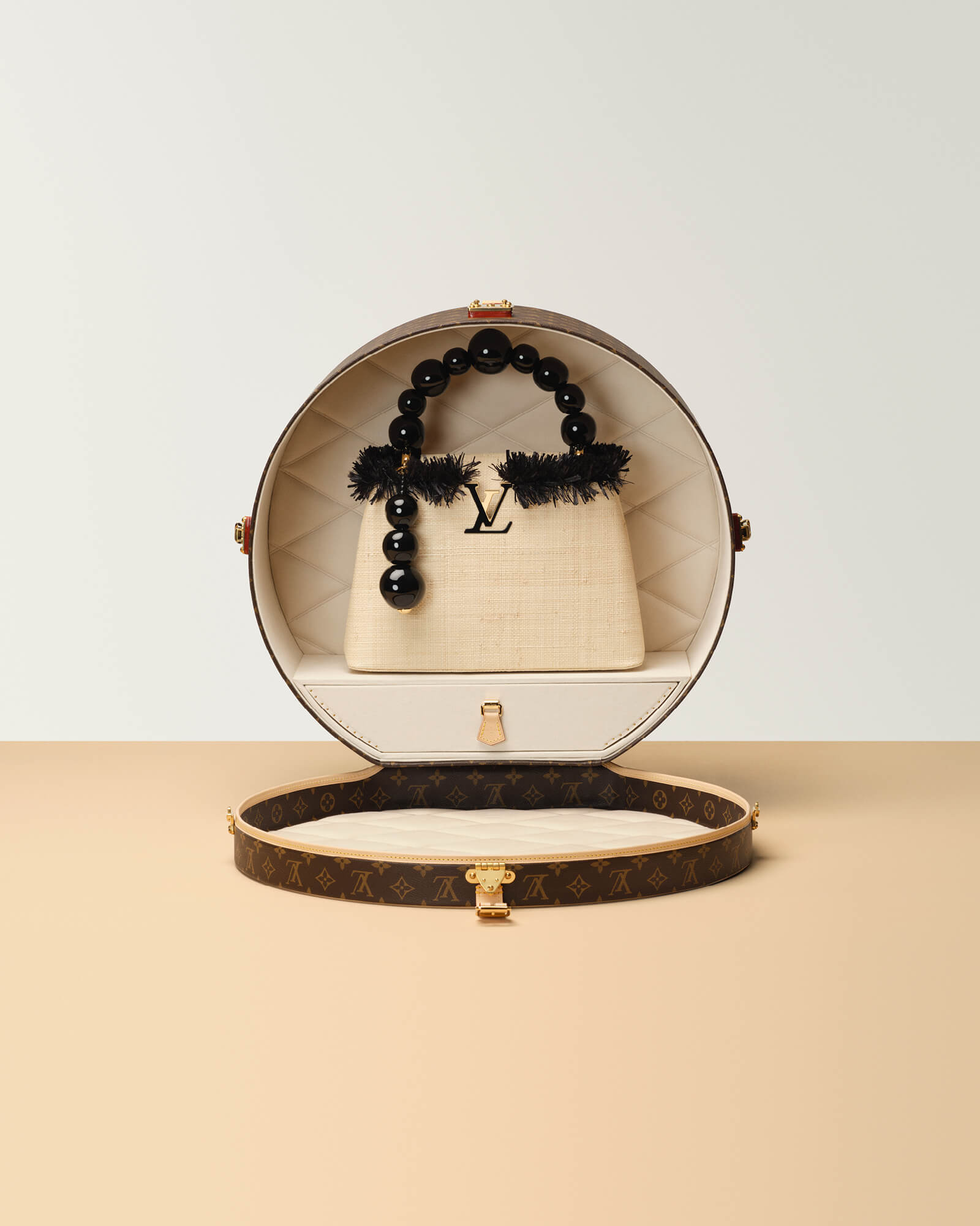Louis_Vuitton攜手蘇富比為慈善_22款藝術家設計獨特手袋線上競標_00002.jpg