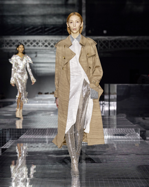揭露那個青澀的自我！Burberry_2020秋冬滿滿懷舊風_Riccardo_Tisci：倫敦讓我學會做自己13.jpg