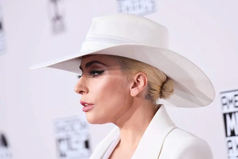 Lady_Gaga_回歸電影圈，最新作品將飾演史上最惡名昭彰的「時尚黑寡婦」！_(2).jpg