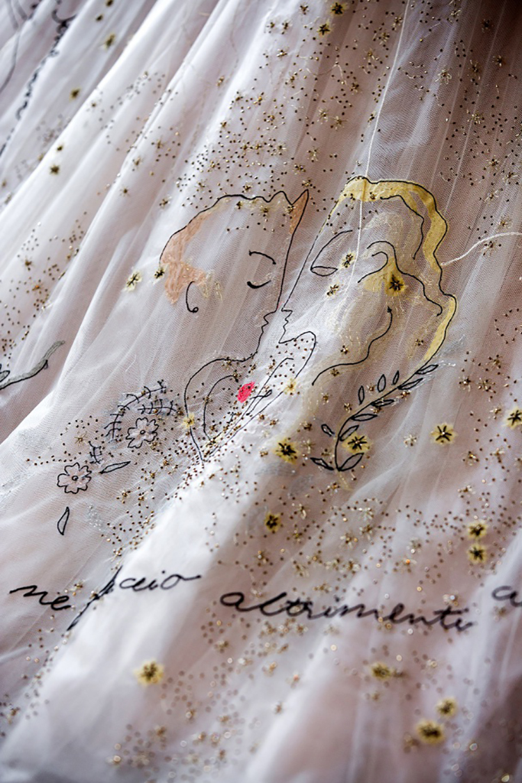 時尚界世紀婚禮！穿Dior高級訂製婚紗_Chiara_Ferragni展現自己的風格_(1).jpg