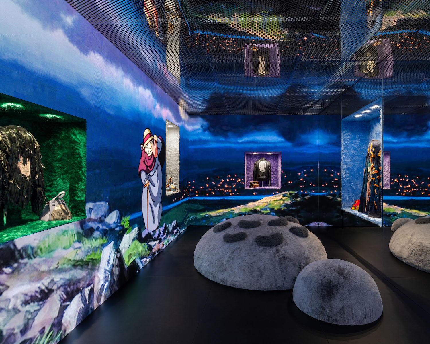 探索LOEWE的靈感世界！《Crafted_World》東京展_續寫西班牙傳統與手工藝的讚歌_LOEWE_TOKYO_EXHIBITION_SPACE_CAPTURE_RGB_CROPPED_5X4_10.jpg