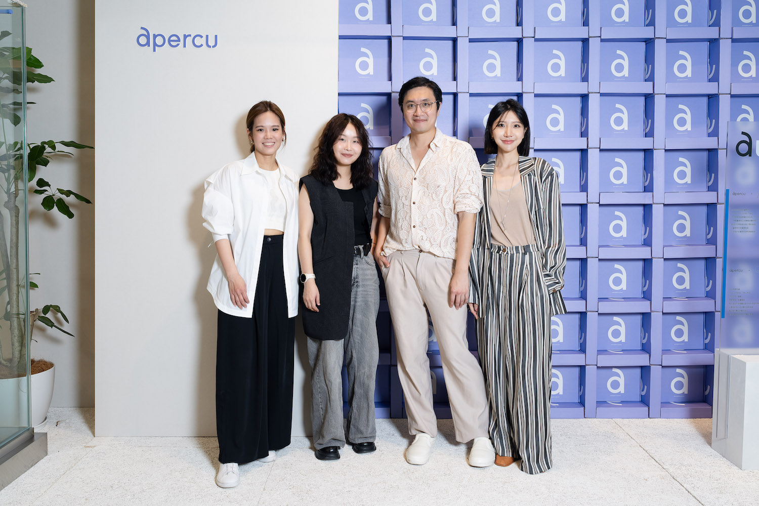 讓時尚與日常完美結合！台灣設計師品牌apercu快閃信義新天地_apercu設計師(由左至右)陳品忻魏翠萱陳佳睿董亭言.jpg