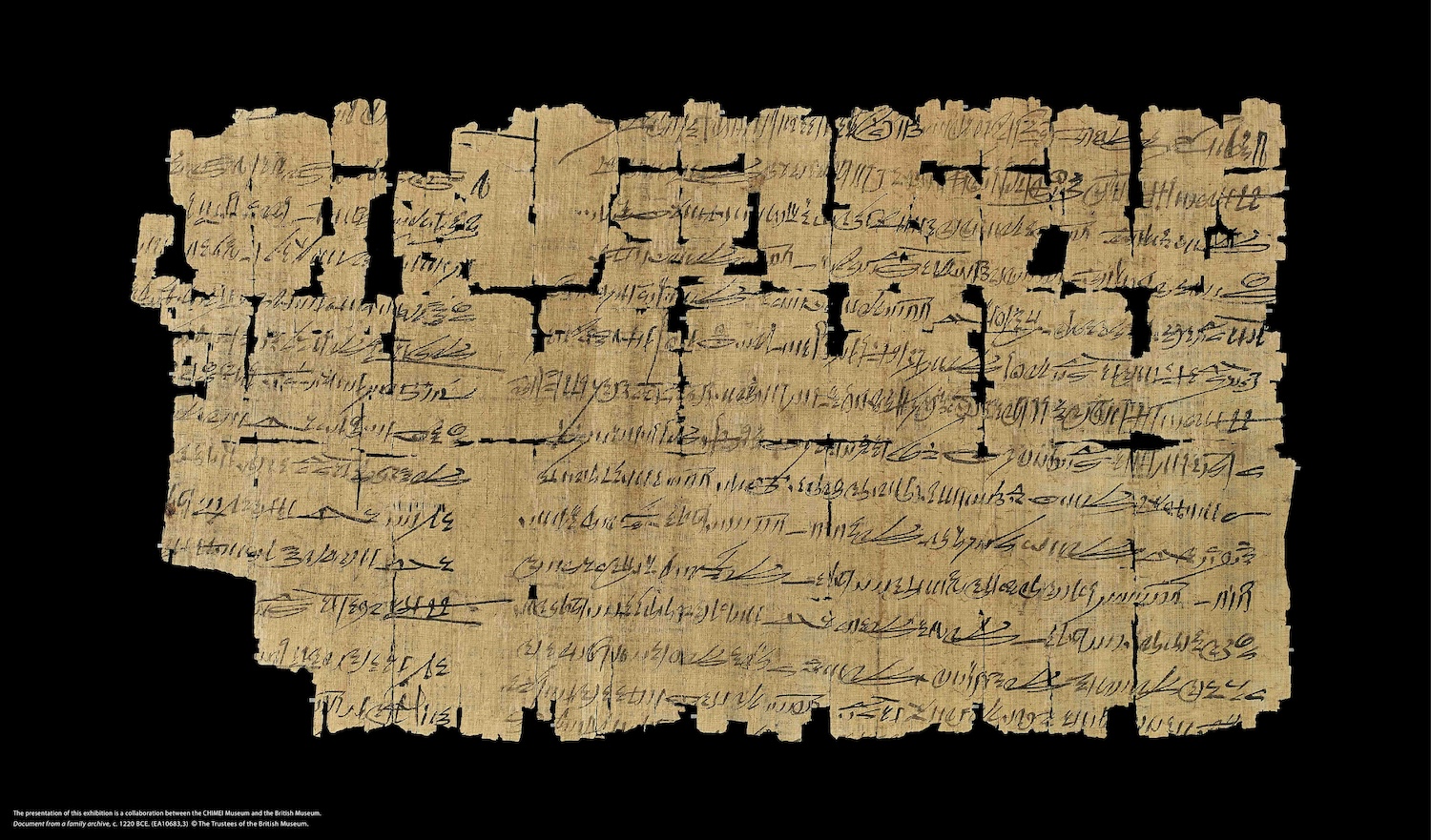 戴著雙冠的凡人與神：大英博物館策展人帶路解構「法老」的身分真相_22_家族檔案文書（正面），約西元前1220年。（EA10683,3）圖片版權：大英博物館理事會.jpg