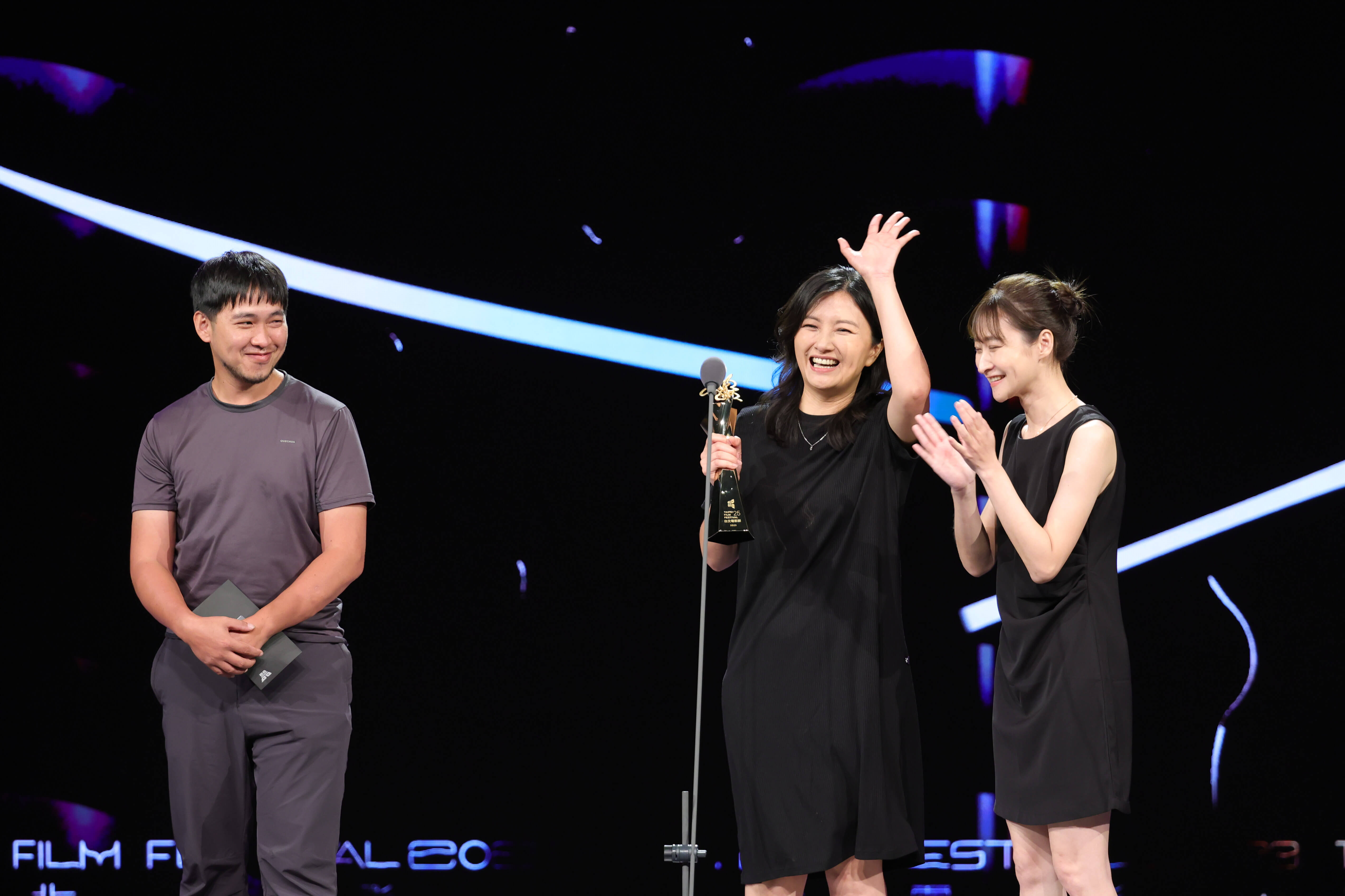 【2023台北電影節得獎名單】王柏傑首封影帝_陸小芬重返大銀幕奪影后_2023第25屆台北電影獎_百萬首獎｜《鑽石水族世界》黃琇怡-1.jpg