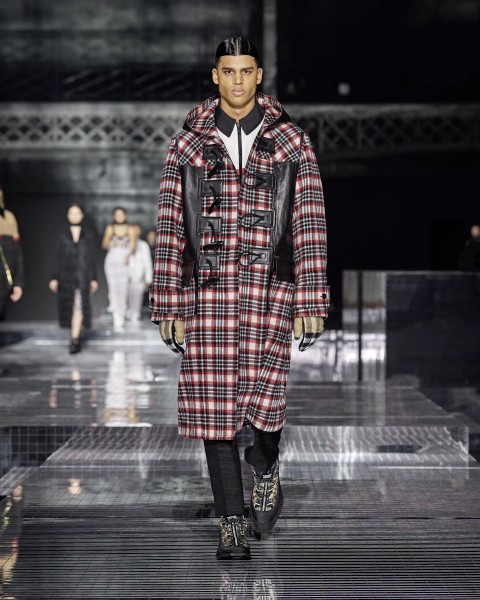 揭露那個青澀的自我！Burberry_2020秋冬滿滿懷舊風_Riccardo_Tisci：倫敦讓我學會做自己7.jpg