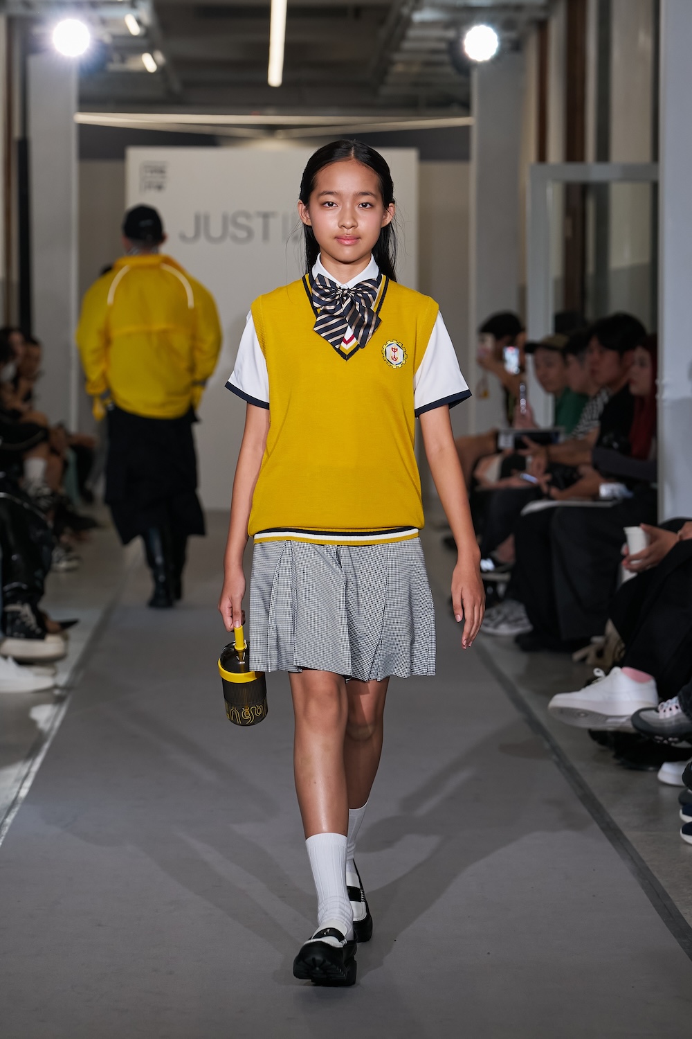 買UNIQLO不就好了？JUST_IN_XX周裕穎用21年制服設計，回答時尚、文化與責任的難題_14.jpg