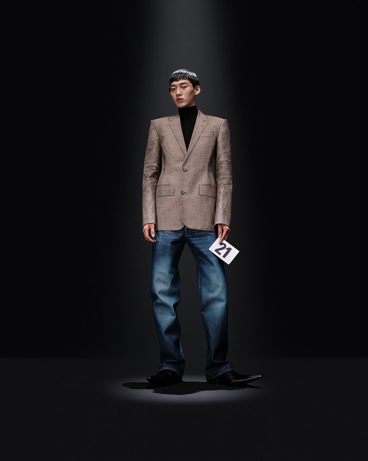 這些服裝跟你想的不一樣！Balenciaga第52季高訂系列_向追求完美致敬_BALENCIAGA_52ND_COUTURE_LOOK_21_YE_ONG.jpg