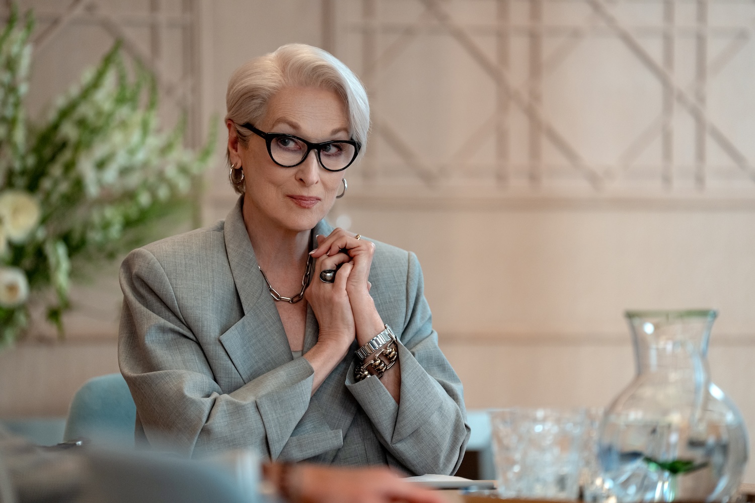 權力、廓形與20年的呼應：解構《穿著Prada的惡魔2》跨越時代的衣櫥哲學_18.jpg