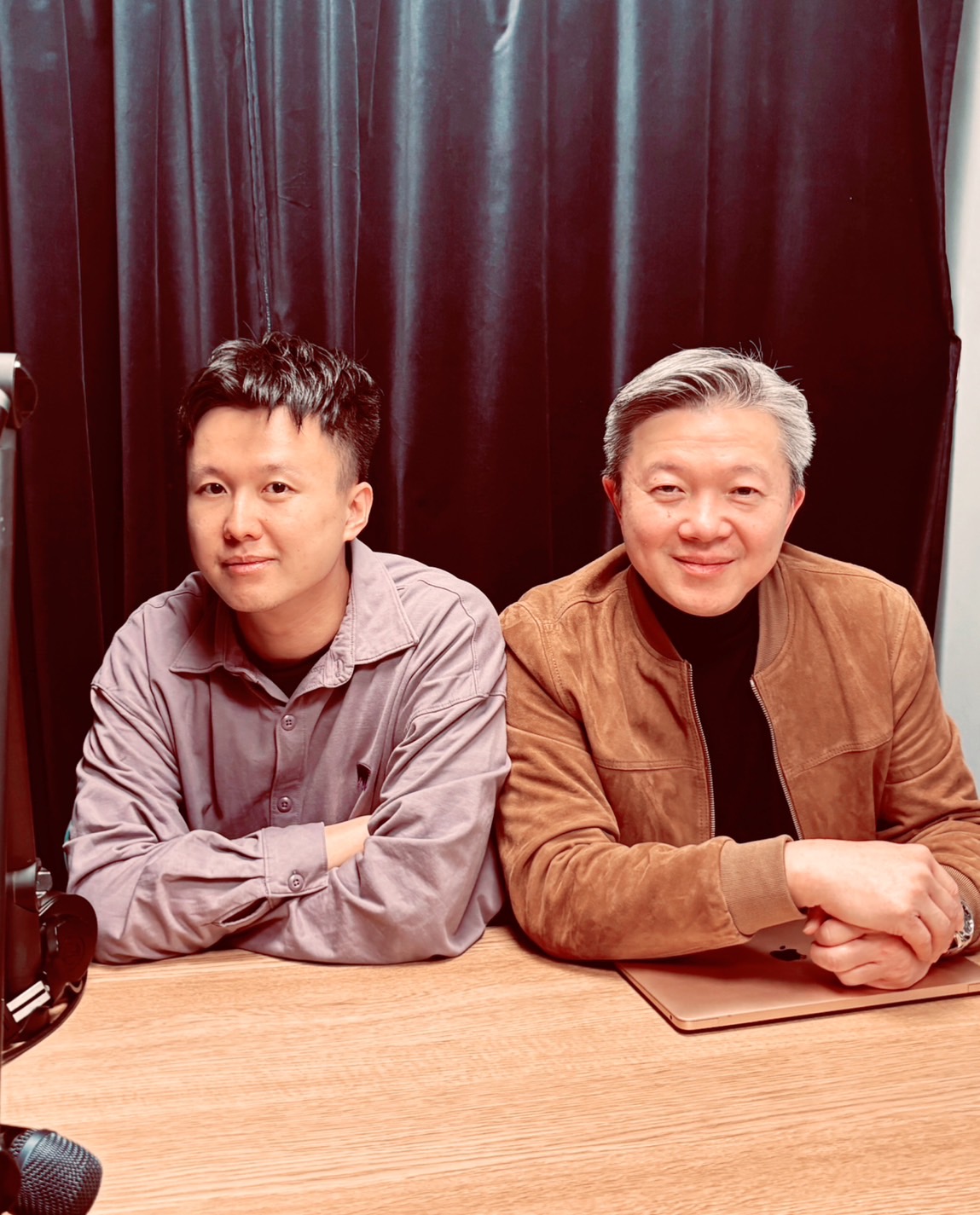 20250307_《威～連你也Podcast了！》S16E7：他們的沉浸式體驗遊戲希望陪伴人們的孤獨時刻，打開面對自我內在的契機_ft.《拾光號》創辦人廖哲毅(1)_.jpg