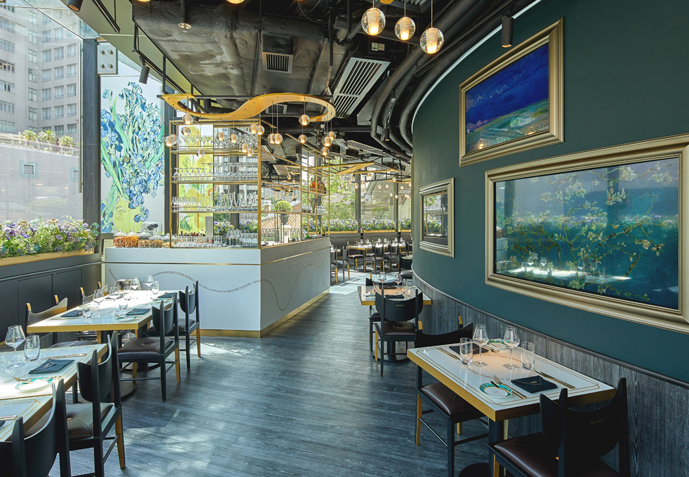 晚餐與印象派大師作品為伍！全球首間梵谷主題餐廳Van_Gogh_SENSES就在香港百年古蹟1881_Heritage！1.jpg