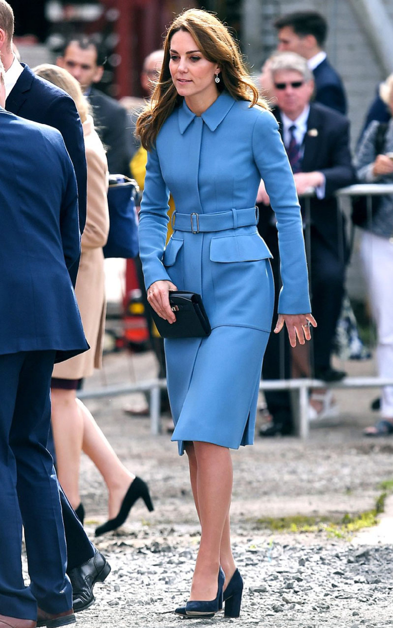 「最節儉王妃」當之無愧_Kate_Middleton舊衣重著有什麼技巧？Alexander_McQueen這條連身裙她已穿了4次！_(2).jpg