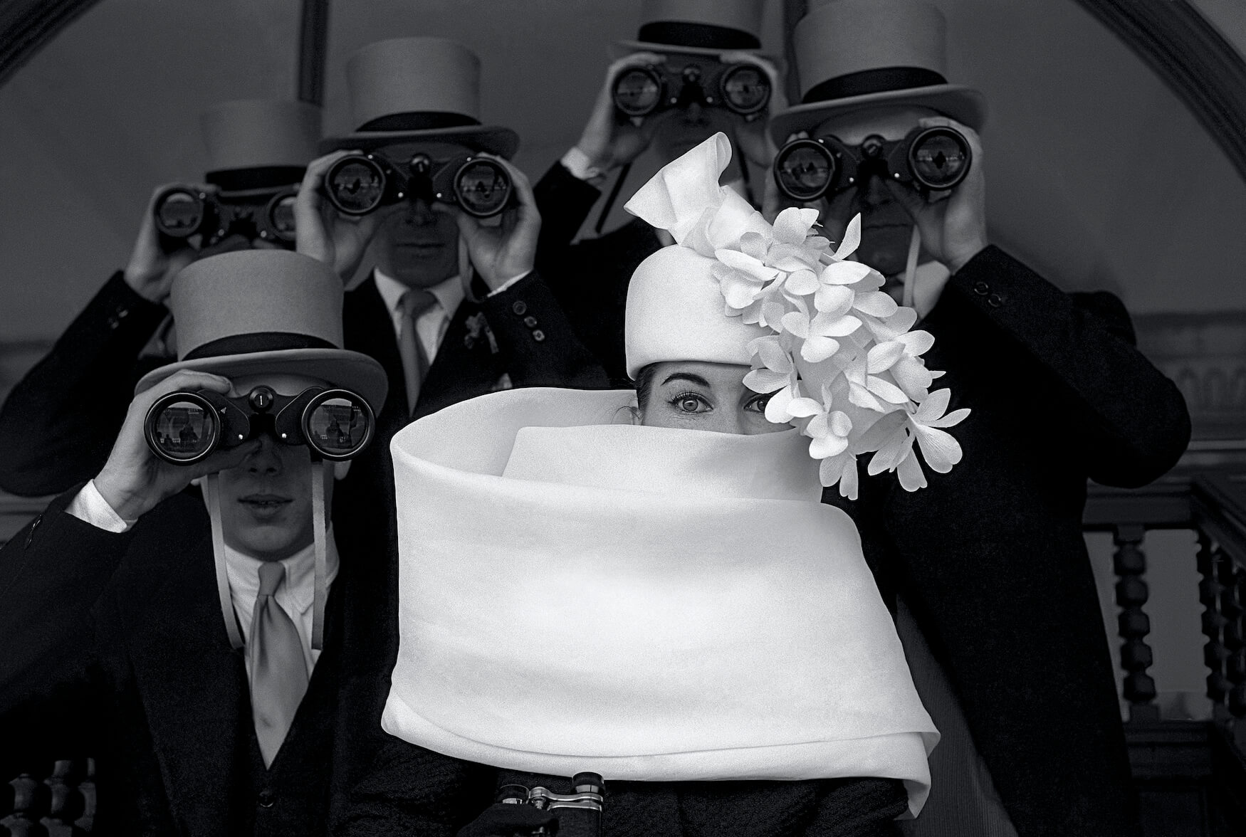 請不要微笑！將時尚帶入現實生活的時尚攝影師Frank_Horvat_【新聞照片2】©FrankHorvat_1958_Paris_for_JDM_Givenchy_Hat.jpg