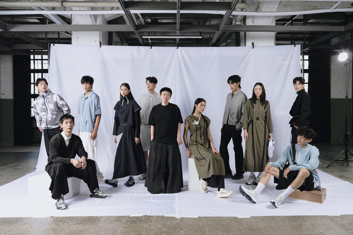 「Fashion,_Action!」：六大臺劇角色集結伸展臺，臺灣設計師如何用服裝定義戲劇精神？_oqLiq設計師洪琪×《我們與惡的距離_II》.jpg