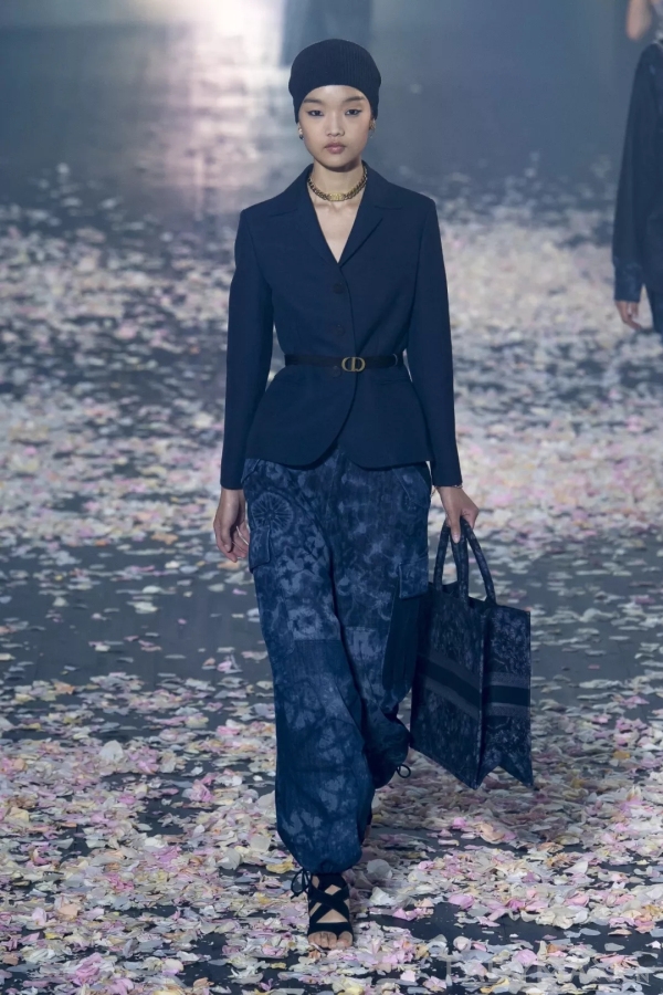 巴黎時裝週首日Dior與Gucci正面對抗，誰贏了？_(8).jpg