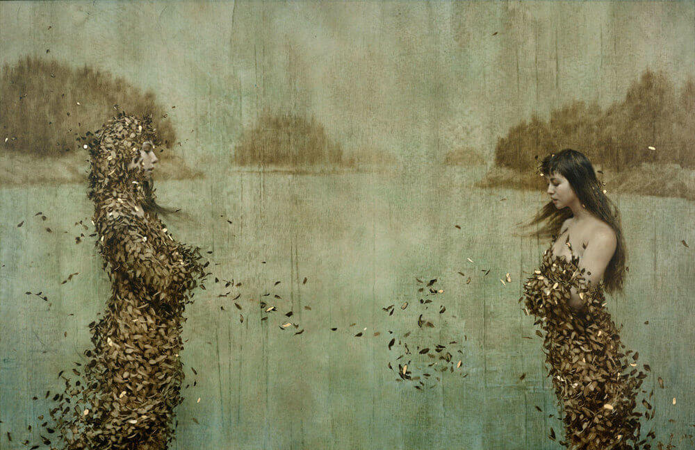 藝術家Brad_Kunkle_以金箔入畫：女體與自然交融的沉鬱唯美-06.jpg