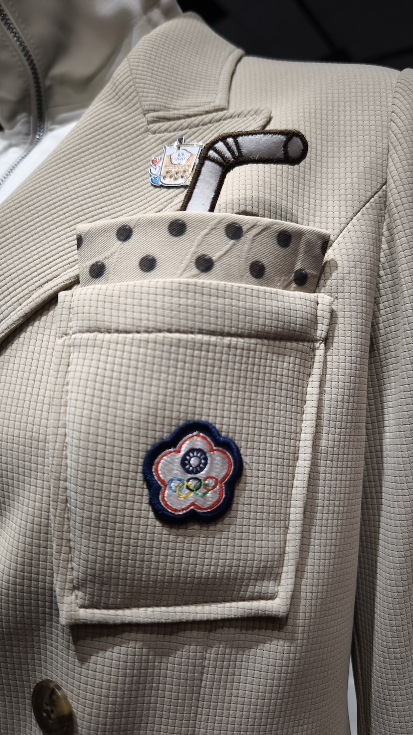買UNIQLO不就好了？JUST_IN_XX周裕穎用21年制服設計，回答時尚、文化與責任的難題_18.jpg