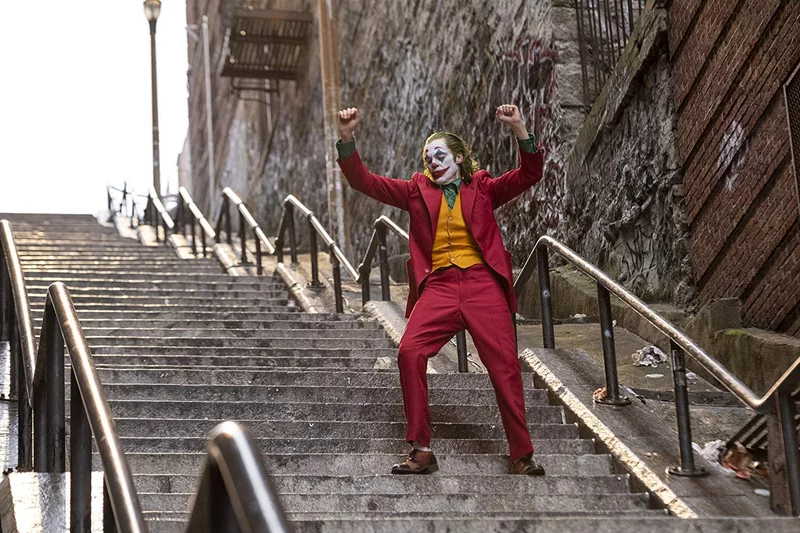 想去朝聖！盤點《小丑》電影6大電影場景，跳舞的長階梯真實地點在這裡！3.jpg