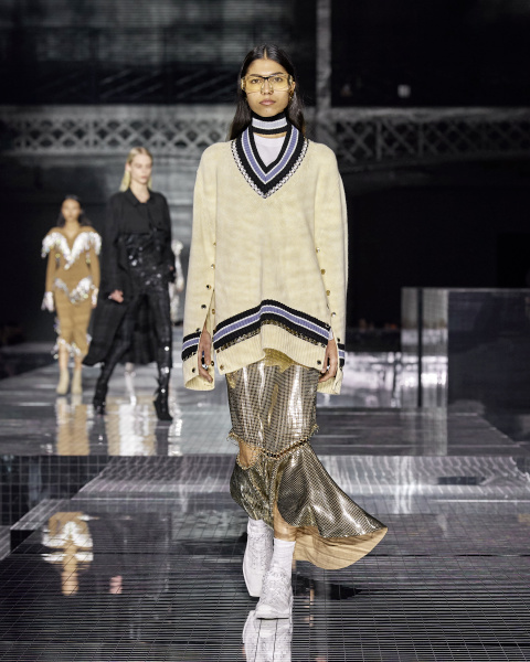 揭露那個青澀的自我！Burberry_2020秋冬滿滿懷舊風_Riccardo_Tisci：倫敦讓我學會做自己11.jpg