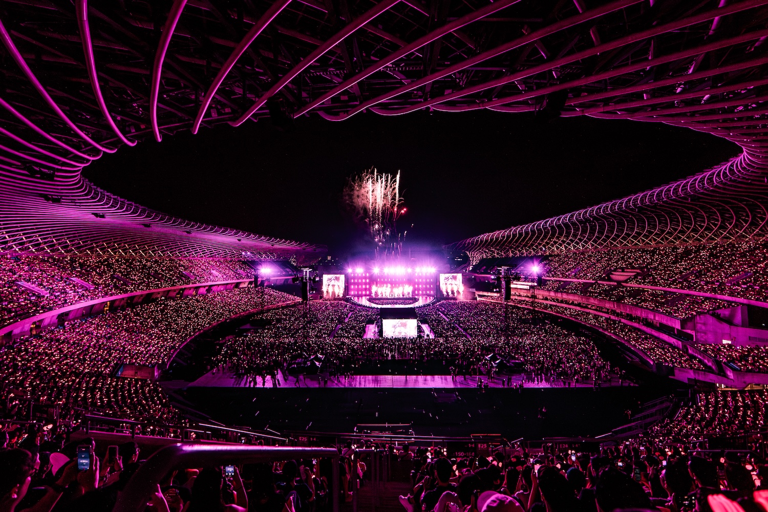「兩個Logo會同框」的感動！BLACKPINK點燃的臺灣城市協作火花_BLACKPINK_驚創超狂改寫5大紀錄_-_Live_Nation_Taiwan_提供.JPG