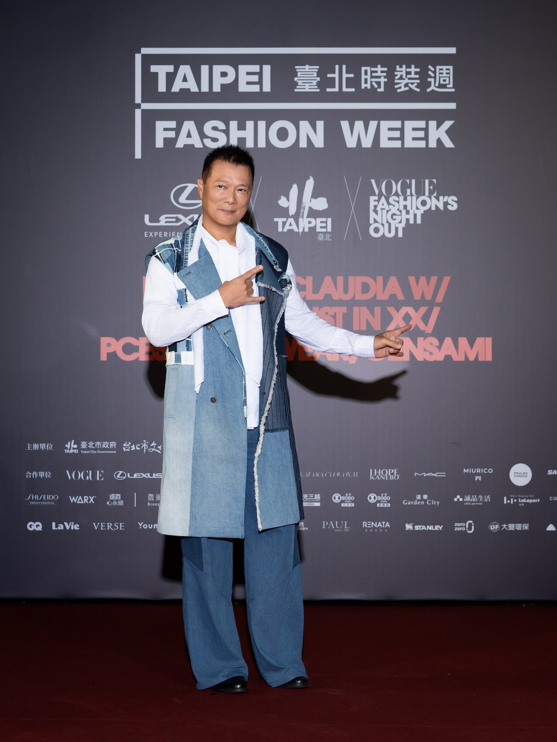 從不想成為誰，到捨不得丟掉什麼：臺灣設計師的服裝故事_蔡詩萍局長.jpg