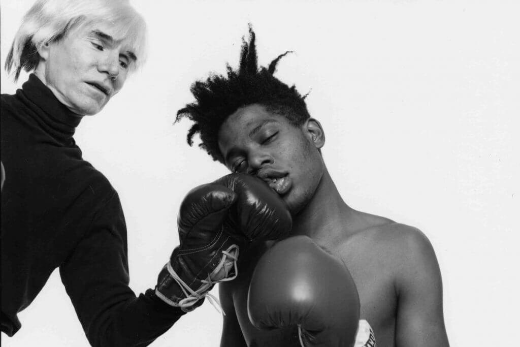 紐約藝術｜萬白叢中一點黑_穿著ARMANI塗鴉的Basquiat_(1).jpg
