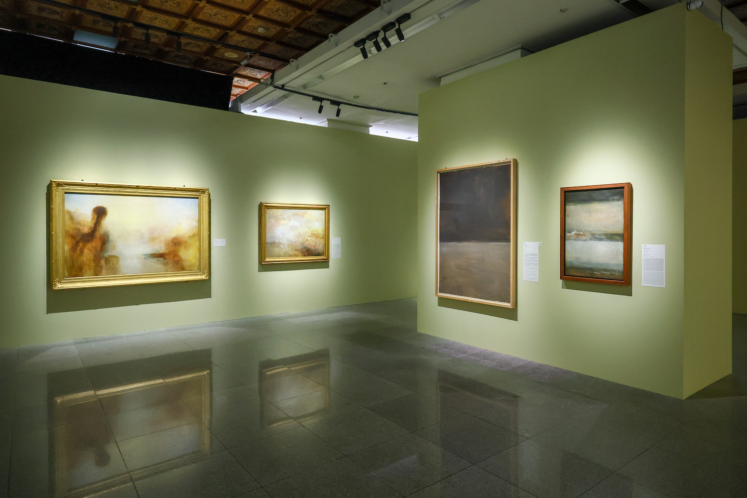 透納250週年最大巡迴展！他畫的不只是風景，而是光本身_展場現場照13。圖：「威廉•透納特展：崇高的迴響」提供.jpg