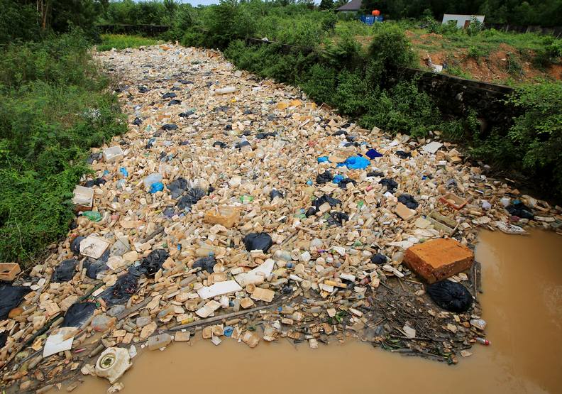 大海正在窒息！全球海漂塑膠垃圾80％來自亞洲_(2).jpg